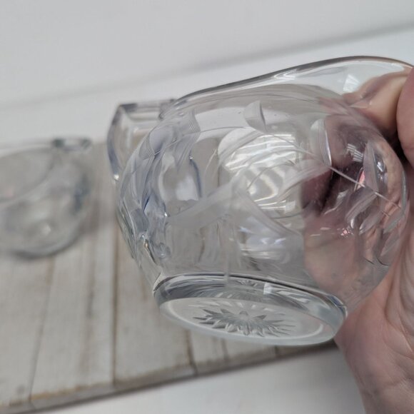 Vintage Heisey Glass Creamer & Sugar w/ Geometric Leaf & Berry Wheel Cut Pattern - Picture 11 of 13